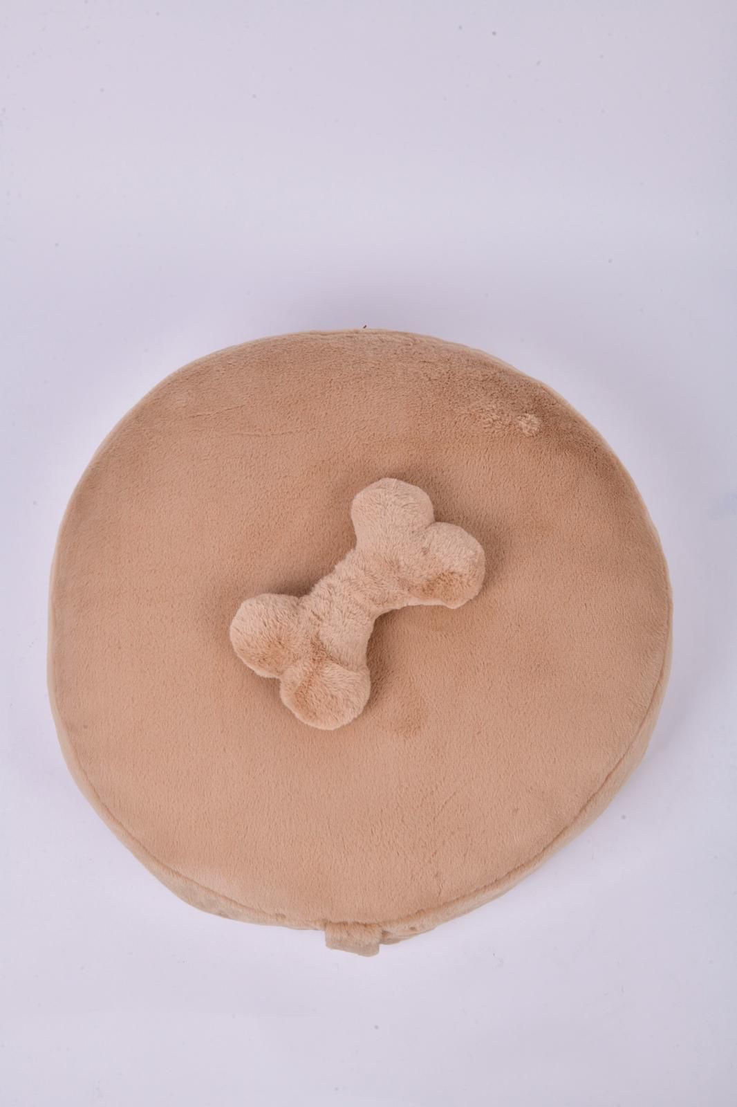 DOG BED WITH DESIGN BONE PILLOW DETAIL